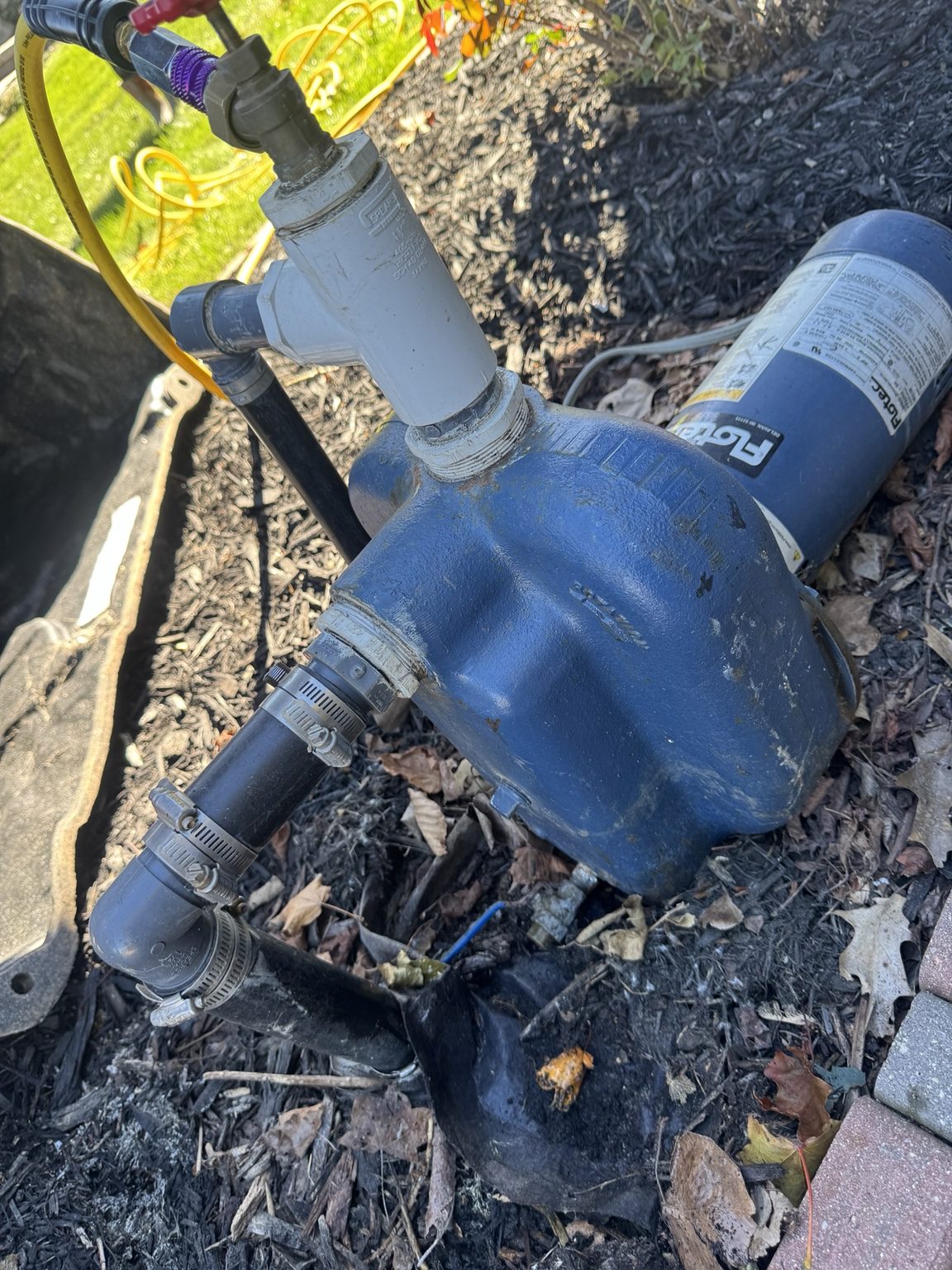 Flotec pump on an 8-zone lake-fed irrigation system in Shelby Township Michigan